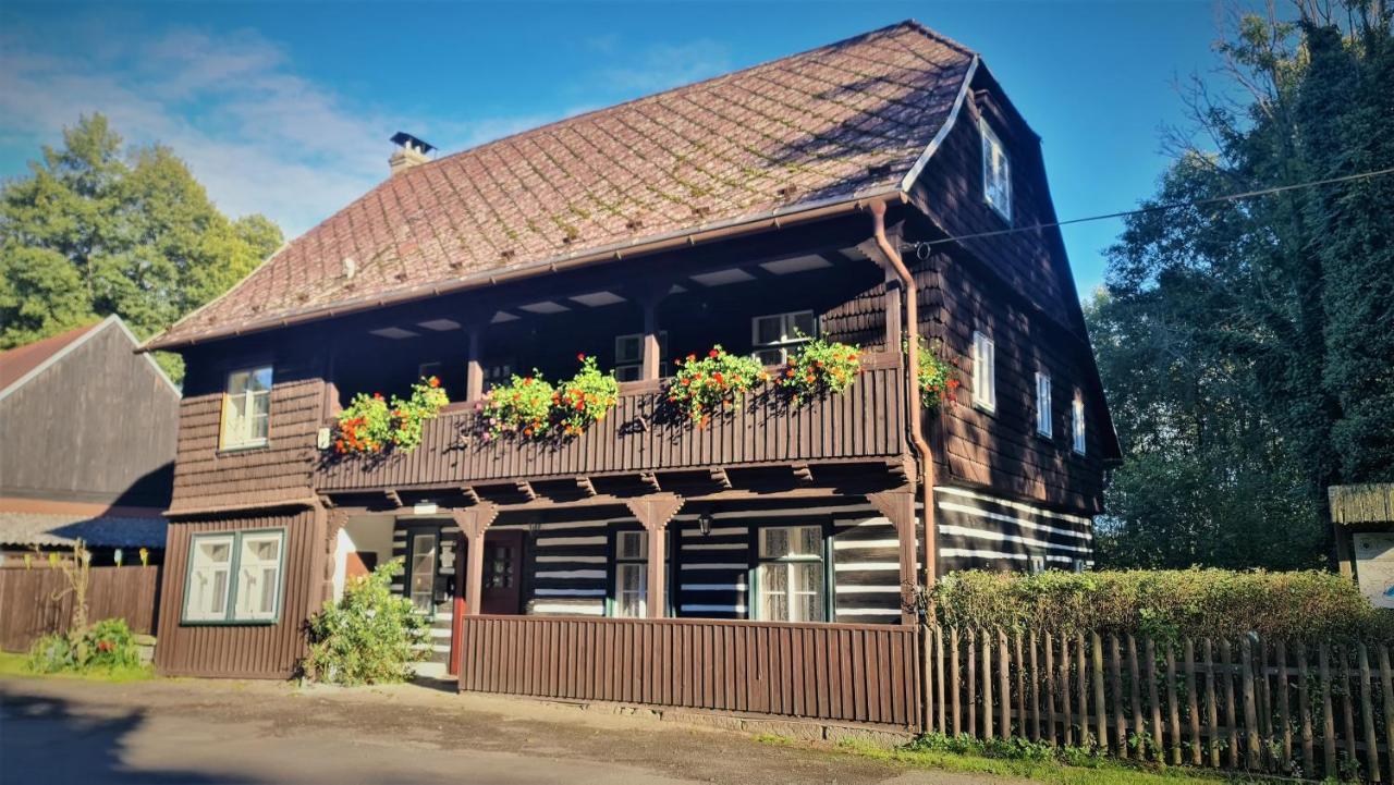 U Lekninu Villa Doksy  Luaran gambar