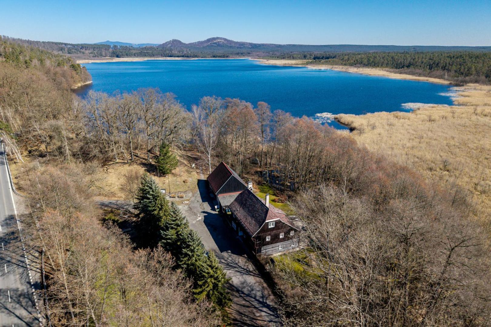 U Lekninu Villa Doksy  Luaran gambar