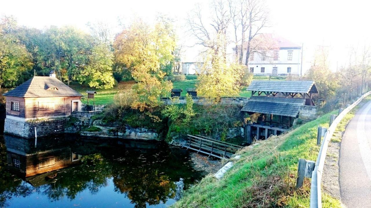 U Lekninu Villa Doksy  Luaran gambar