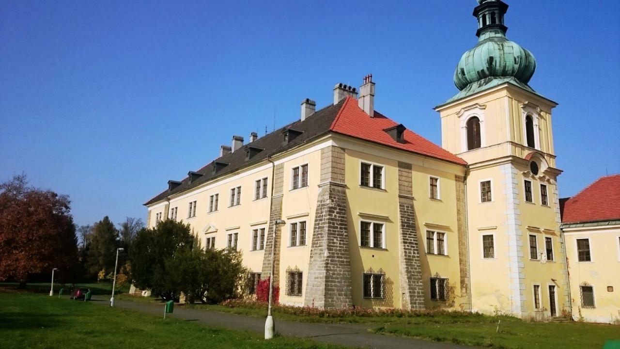 U Lekninu Villa Doksy  Luaran gambar